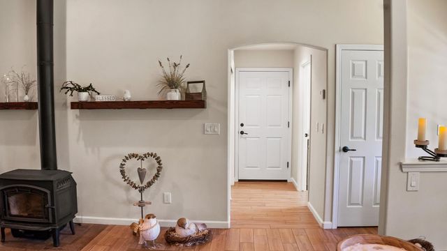 5827 Silverleaf Dr, Foresthill, CA 95631