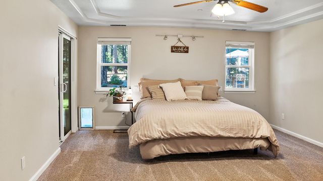 5827 Silverleaf Dr, Foresthill, CA 95631