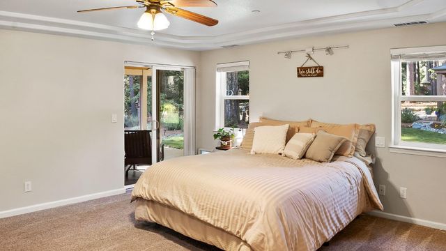 5827 Silverleaf Dr, Foresthill, CA 95631