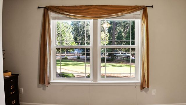 5827 Silverleaf Dr, Foresthill, CA 95631