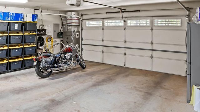 5827 Silverleaf Dr, Foresthill, CA 95631