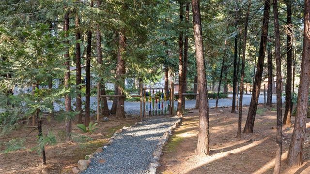 5827 Silverleaf Dr, Foresthill, CA 95631