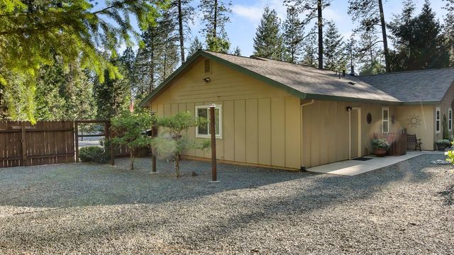 5827 Silverleaf Dr, Foresthill, CA 95631