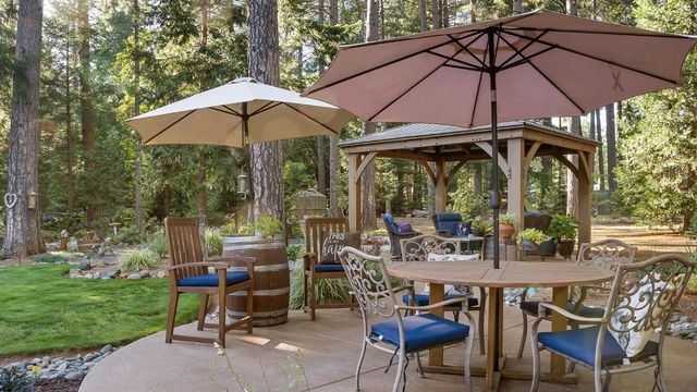 5827 Silverleaf Dr, Foresthill, CA 95631
