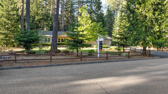 5827 Silverleaf Dr, Foresthill, CA 95631
