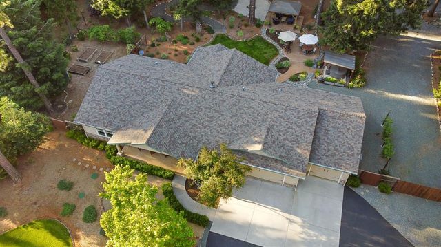 5827 Silverleaf Dr, Foresthill, CA 95631