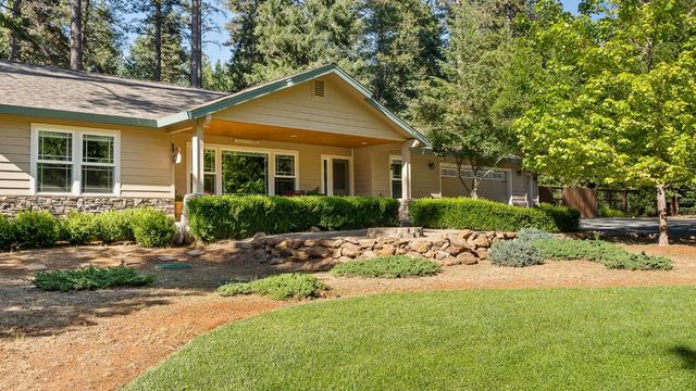 5827 Silverleaf Dr, Foresthill, CA 95631