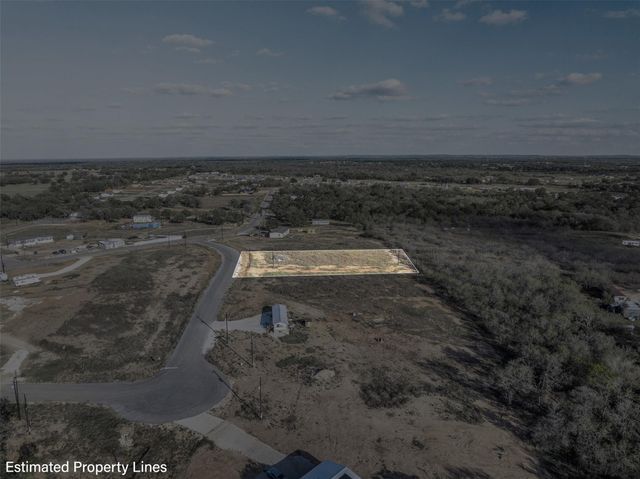 133 Sly ST, Dale, TX 78616