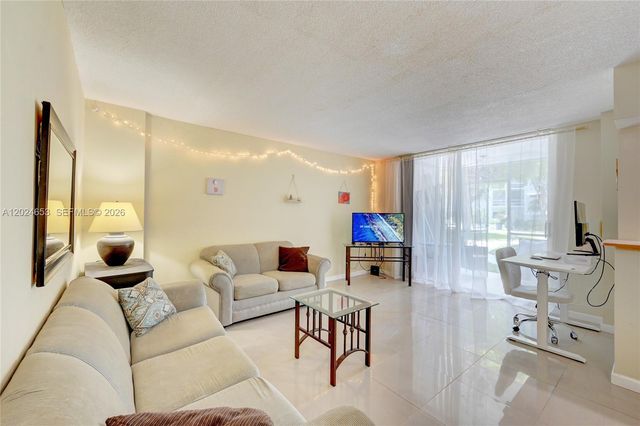 1040 SE 4th Ave 128, Deerfield Beach, FL 33441