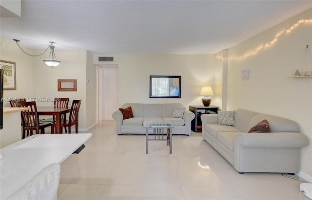 1040 SE 4th Ave 128, Deerfield Beach, FL 33441