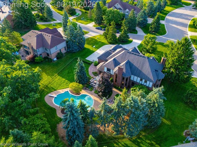 2784 Murfield Court, Oakland Charter Township, MI 48306