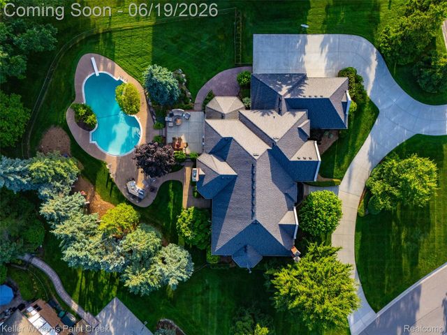 2784 Murfield Court, Oakland Charter Township, MI 48306
