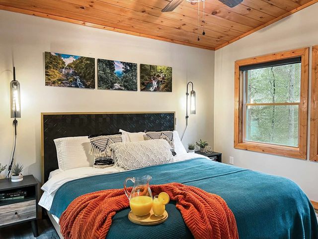7 Addle Court, Ellijay, GA 30540