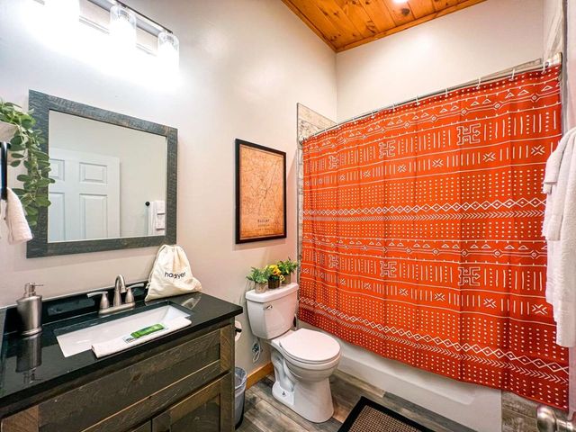 7 Addle Court, Ellijay, GA 30540