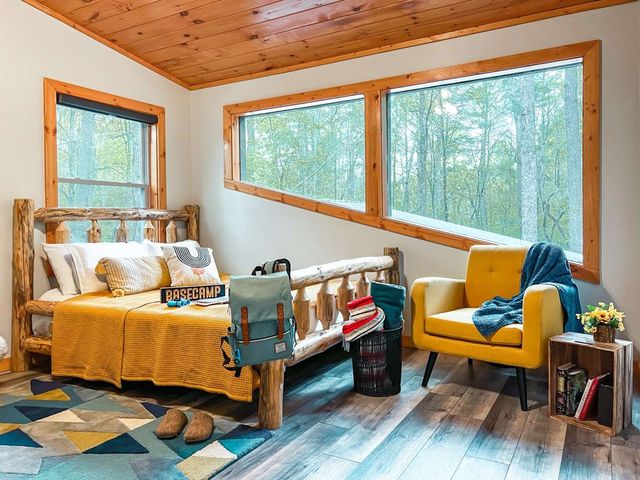 7 Addle Court, Ellijay, GA 30540