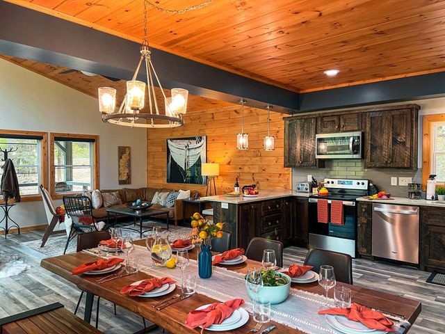 7 Addle Court, Ellijay, GA 30540