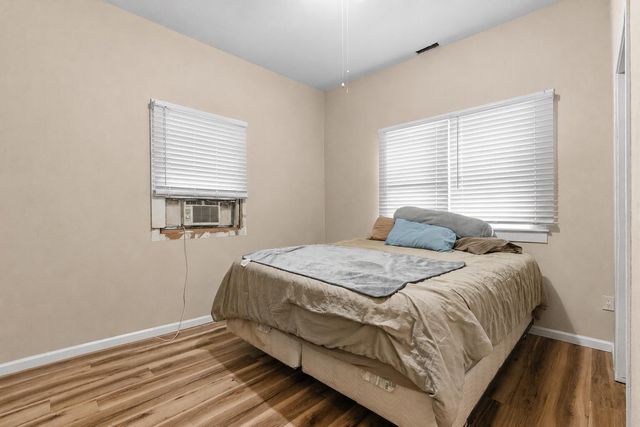 300 RIPLEY ST, Columbia, MO 65201