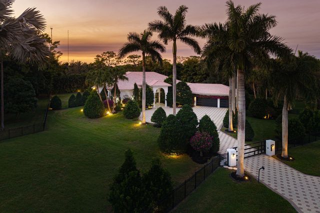 6715 E Calumet Circle, Lake Worth, FL 33467