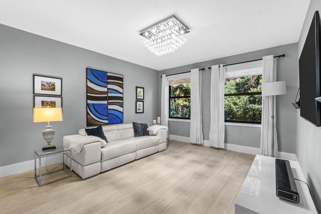 6715 E Calumet Circle, Lake Worth, FL 33467