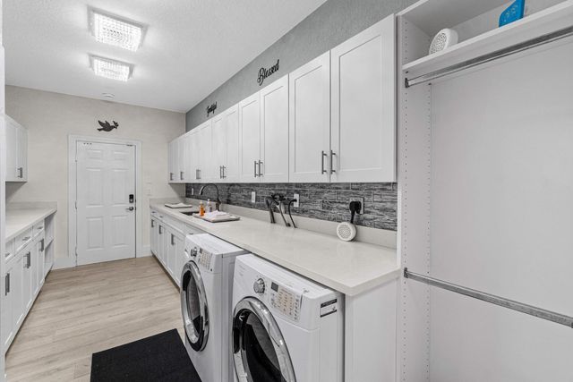 6715 E Calumet Circle, Lake Worth, FL 33467