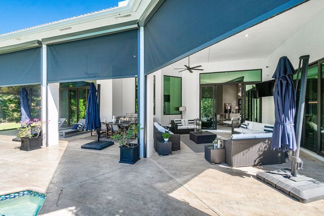 6715 E Calumet Circle, Lake Worth, FL 33467