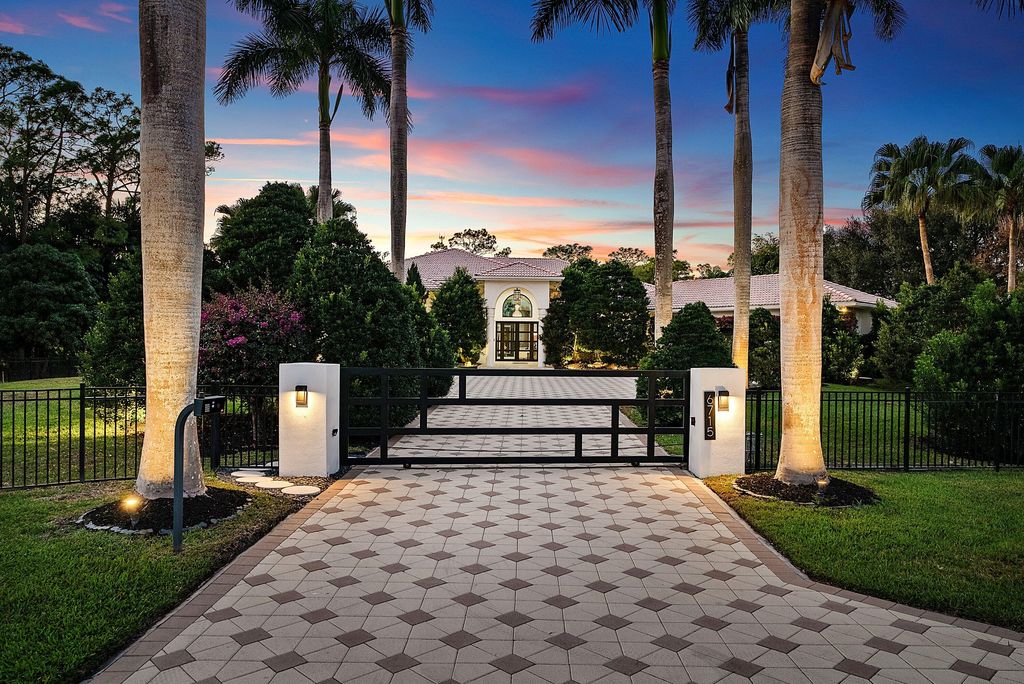 6715 E Calumet Circle, Lake Worth, FL 33467