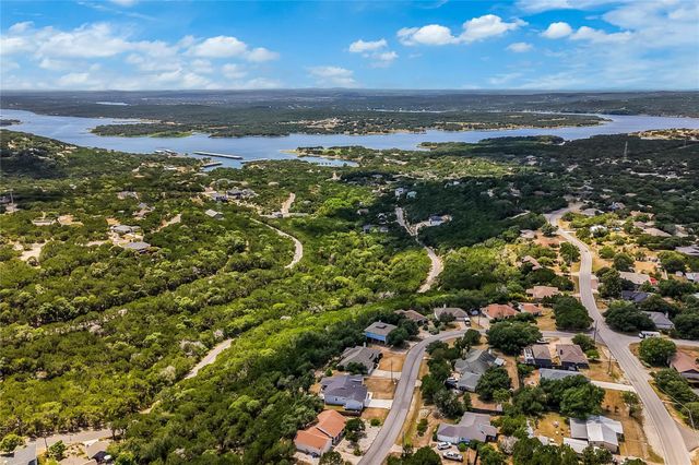 7312 White Oak DR, Lago Vista, TX 78645