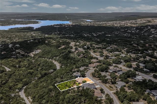 7312 White Oak DR, Lago Vista, TX 78645