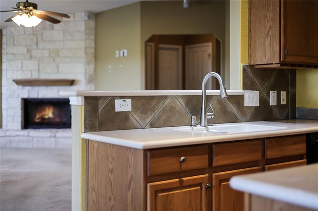 7312 White Oak DR, Lago Vista, TX 78645