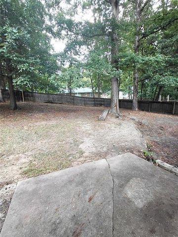 817 Forest Path, Stone Mountain, GA 30088