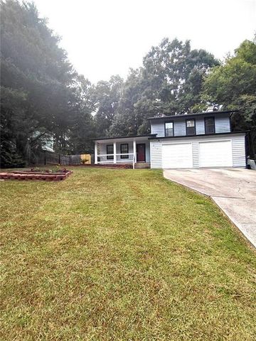 817 Forest Path, Stone Mountain, GA 30088