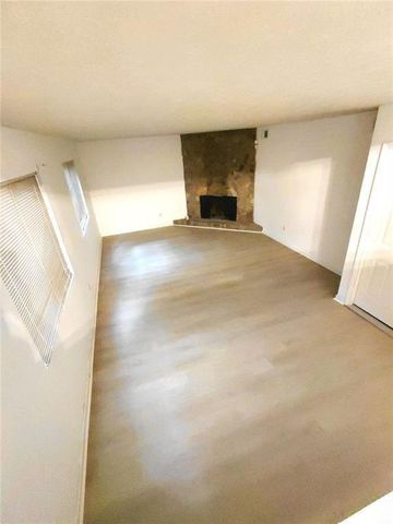 817 Forest Path, Stone Mountain, GA 30088