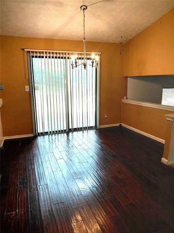 817 Forest Path, Stone Mountain, GA 30088
