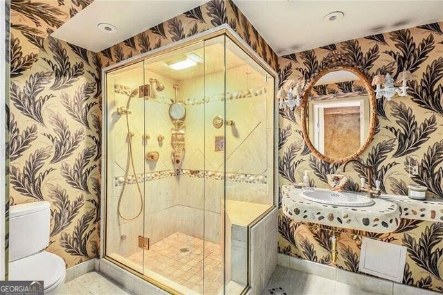 2378 Glenwood Drive NE, Atlanta, GA 30305