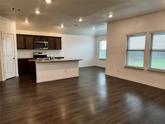 4325 Pyramid Drive, Forney, TX 75126