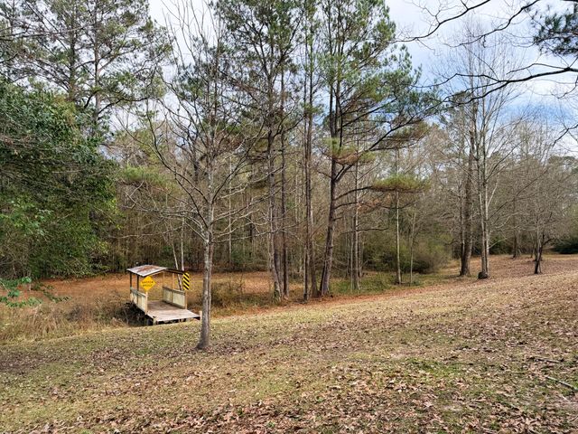 522 Southgate Rd., Hattiesburg, MS 39401