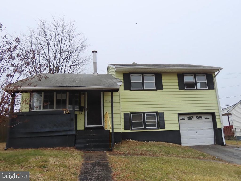 126 KARLYN DR, New Castle, DE 19720
