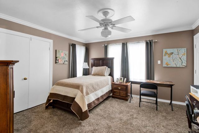 1215 Andrews, Kilgore, TX 75662