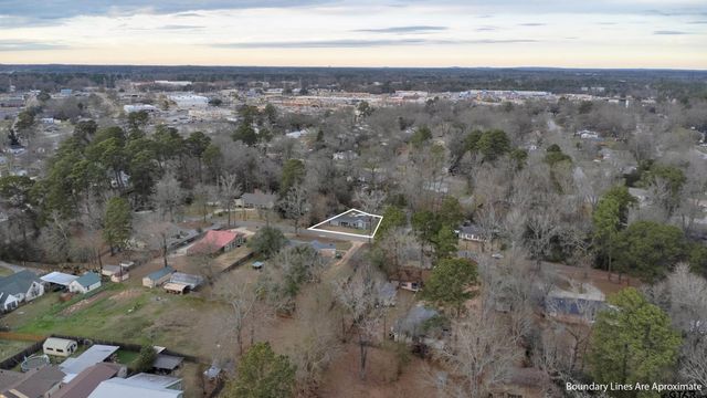 1215 Andrews, Kilgore, TX 75662