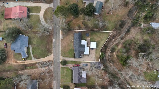 1215 Andrews, Kilgore, TX 75662