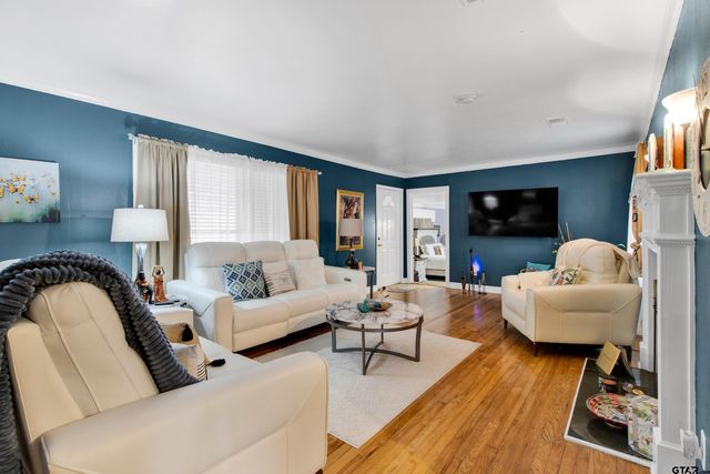 1215 Andrews, Kilgore, TX 75662