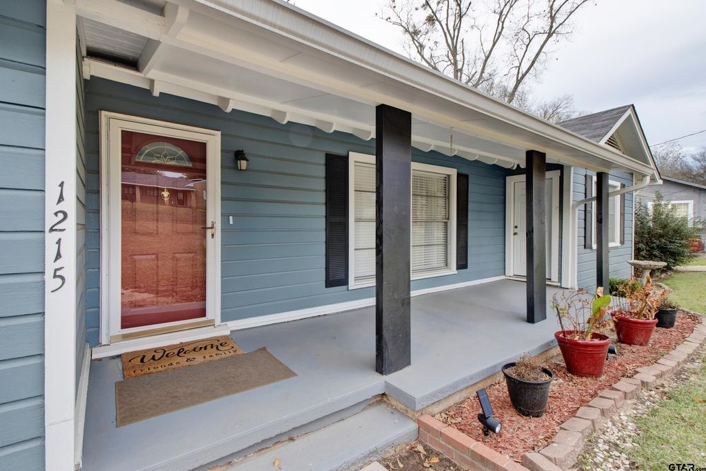 1215 Andrews, Kilgore, TX 75662