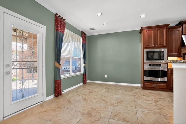 11650 Brentcross Drive, Tomball, TX 77377