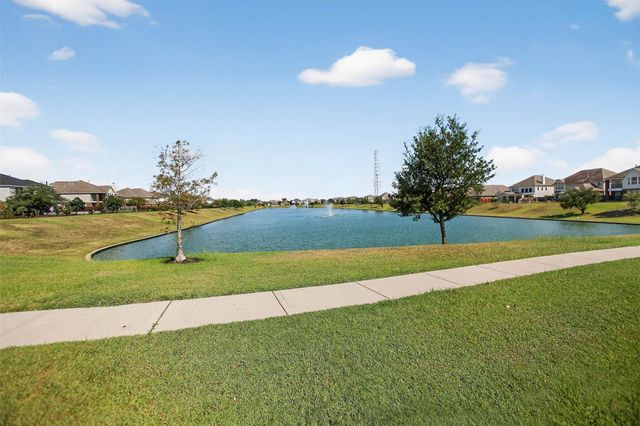 11650 Brentcross Drive, Tomball, TX 77377