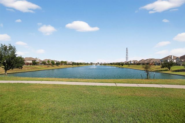 11650 Brentcross Drive, Tomball, TX 77377