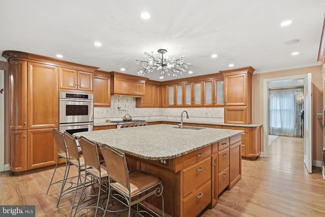 75 RIDINGS WAY, Ambler, PA 19002