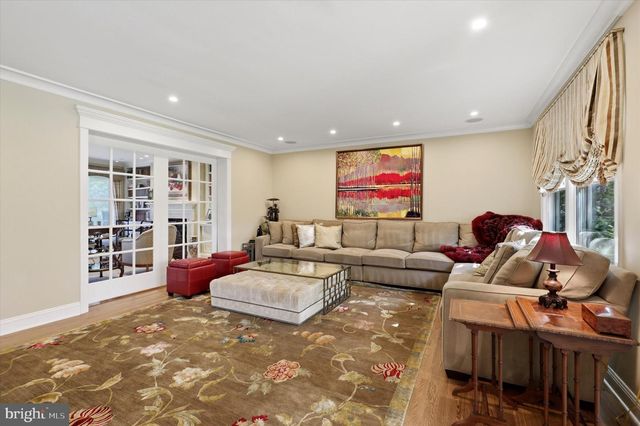 75 RIDINGS WAY, Ambler, PA 19002