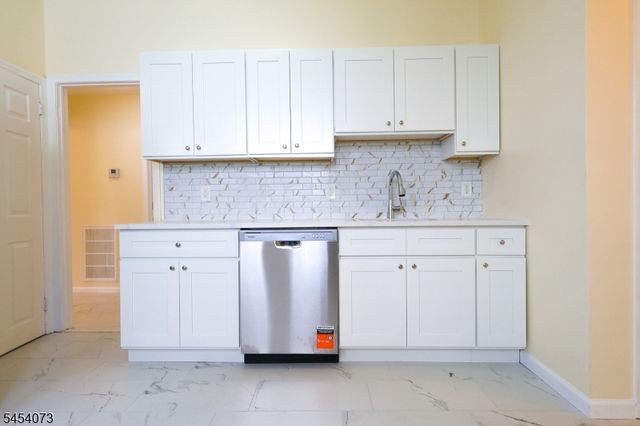 865 S 20Th St, Newark City, NJ 07108
