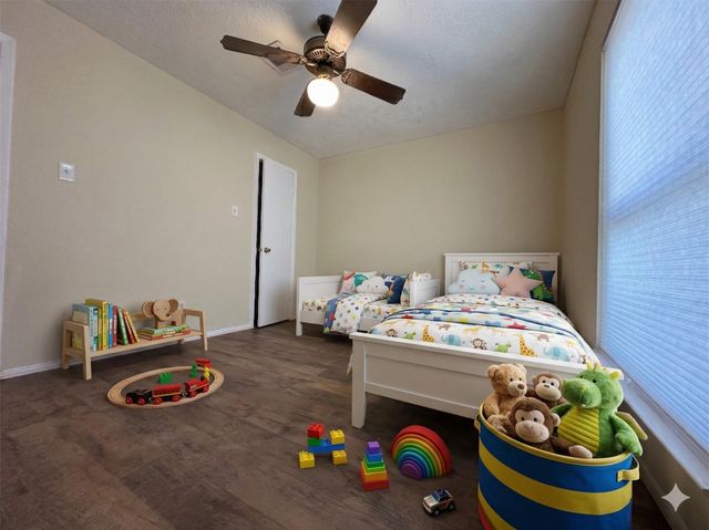 15731 Castorglen Drive, Houston, TX 77598