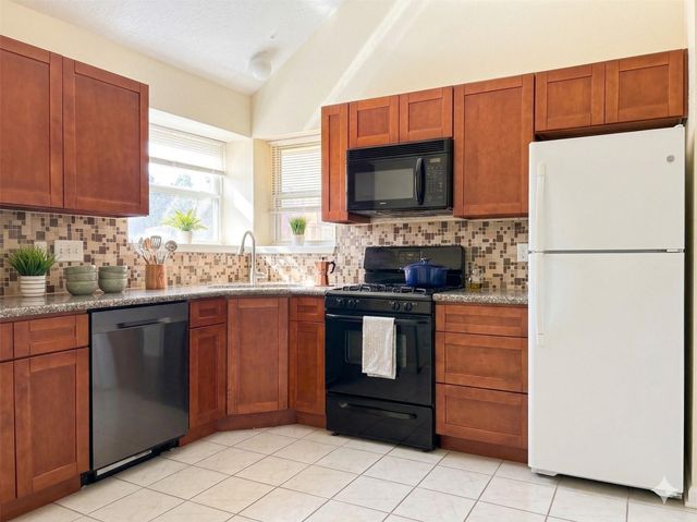 15731 Castorglen Drive, Houston, TX 77598